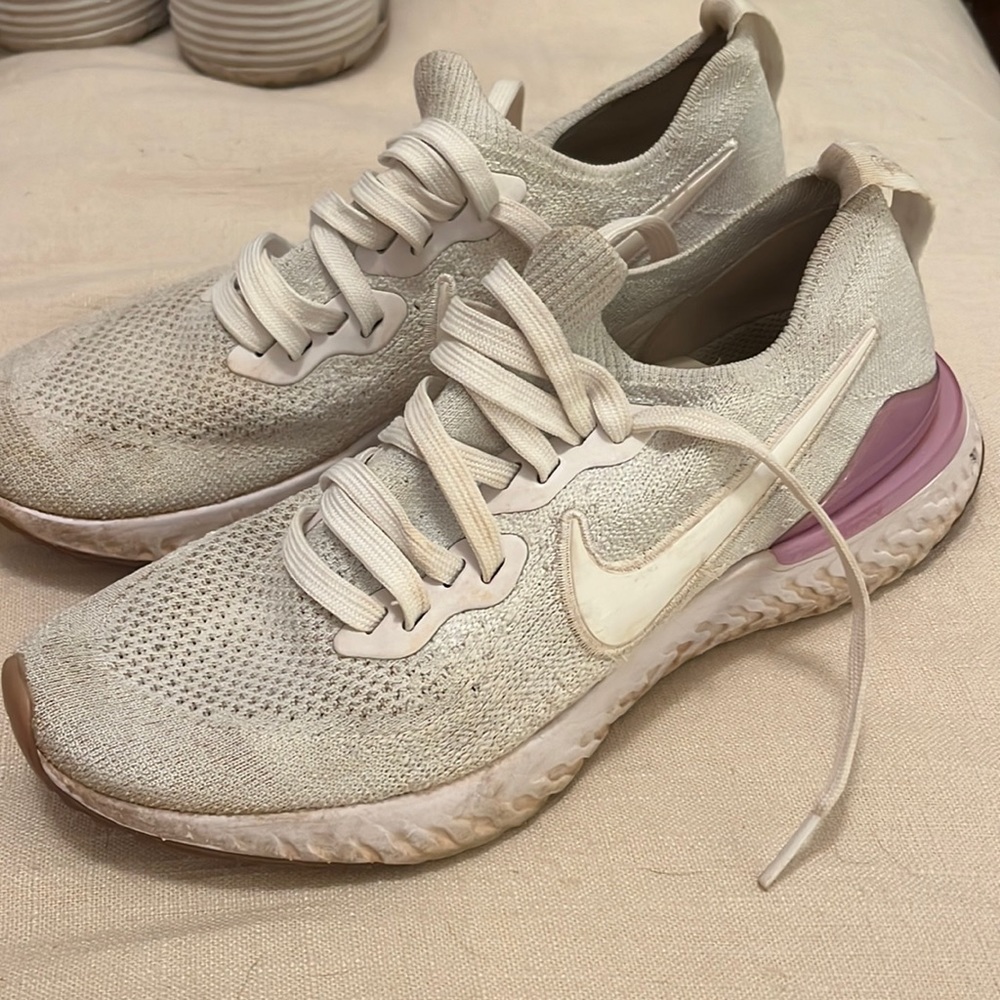 nike running shoes